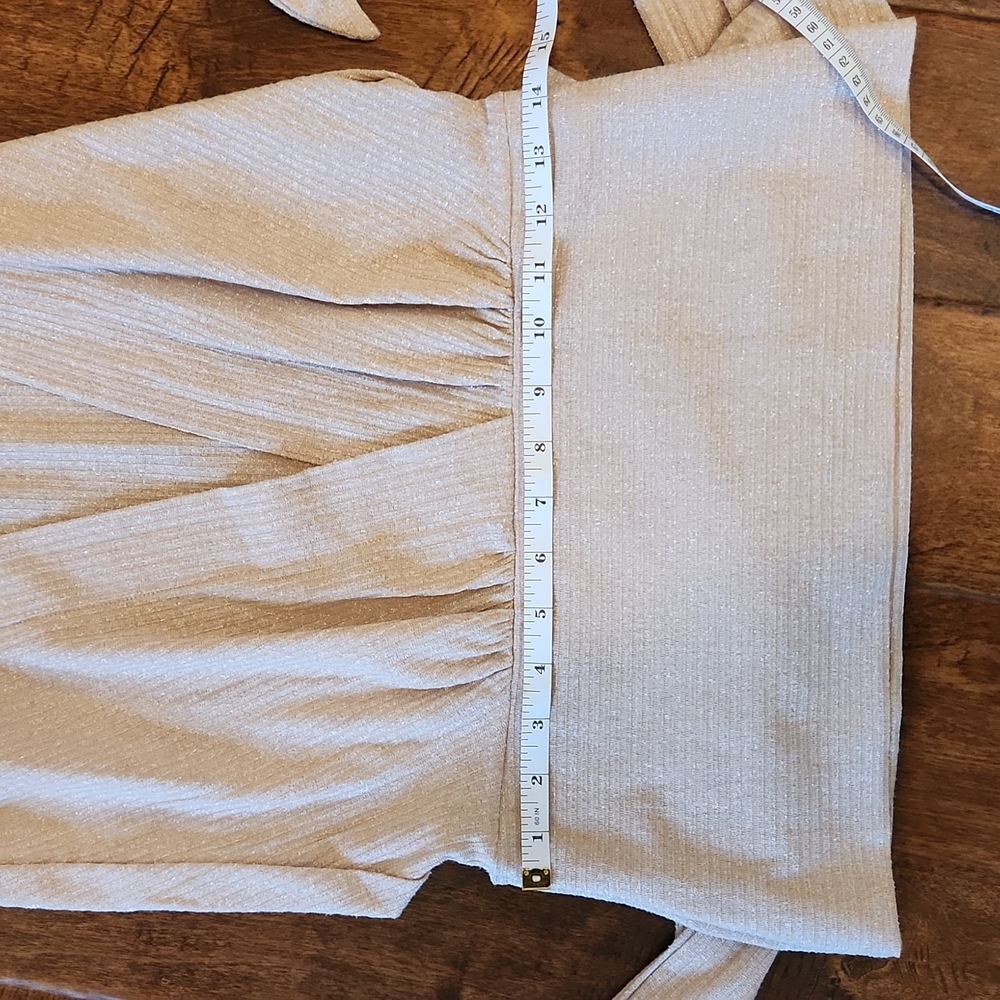 Express tie waist v-neck metallic tank - Picture 8 of 10